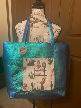 Crimson Willow Mega Haul-It-All Tote Bundle EUC
